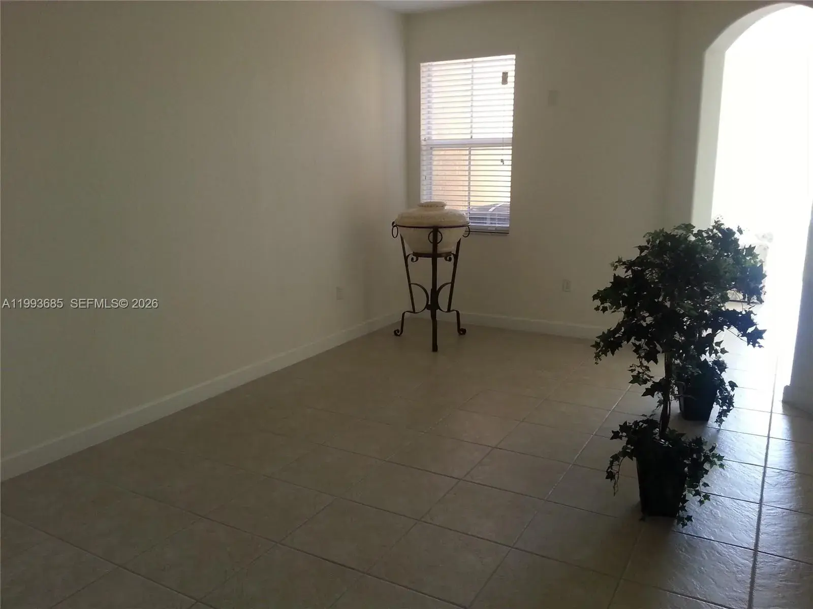 11050 NW 86th Ter, Doral FL 33178