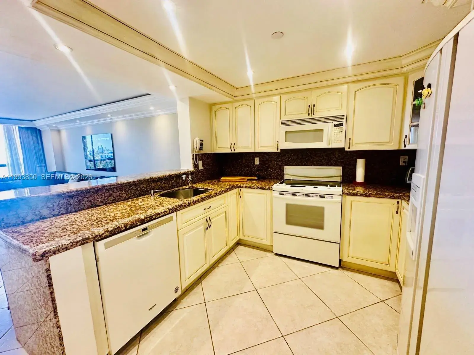 2555 Collins Ave # 704, Miami Beach FL 33140