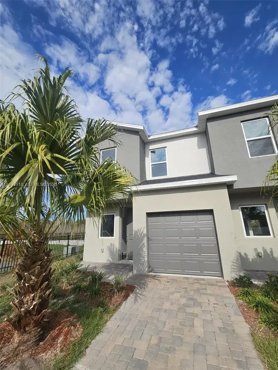 1201 SOUTHSTATION PL # 101, Orlando FL 32809