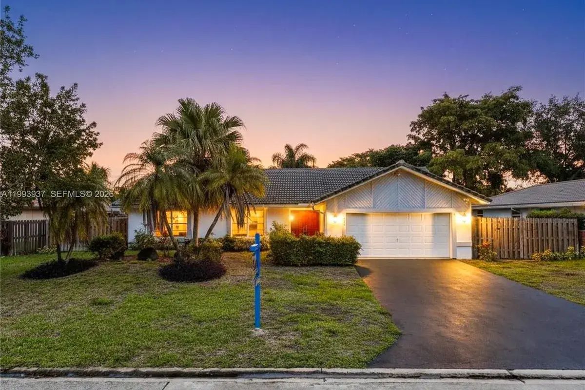 251 NW 92nd Ave, Coral Springs FL 33071