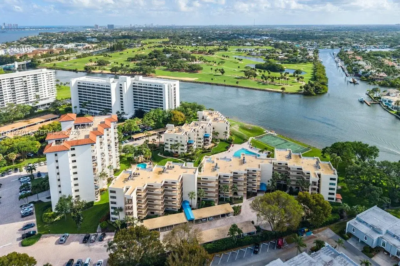 364 Golfview Rd # 505, North Palm Beach FL 33408