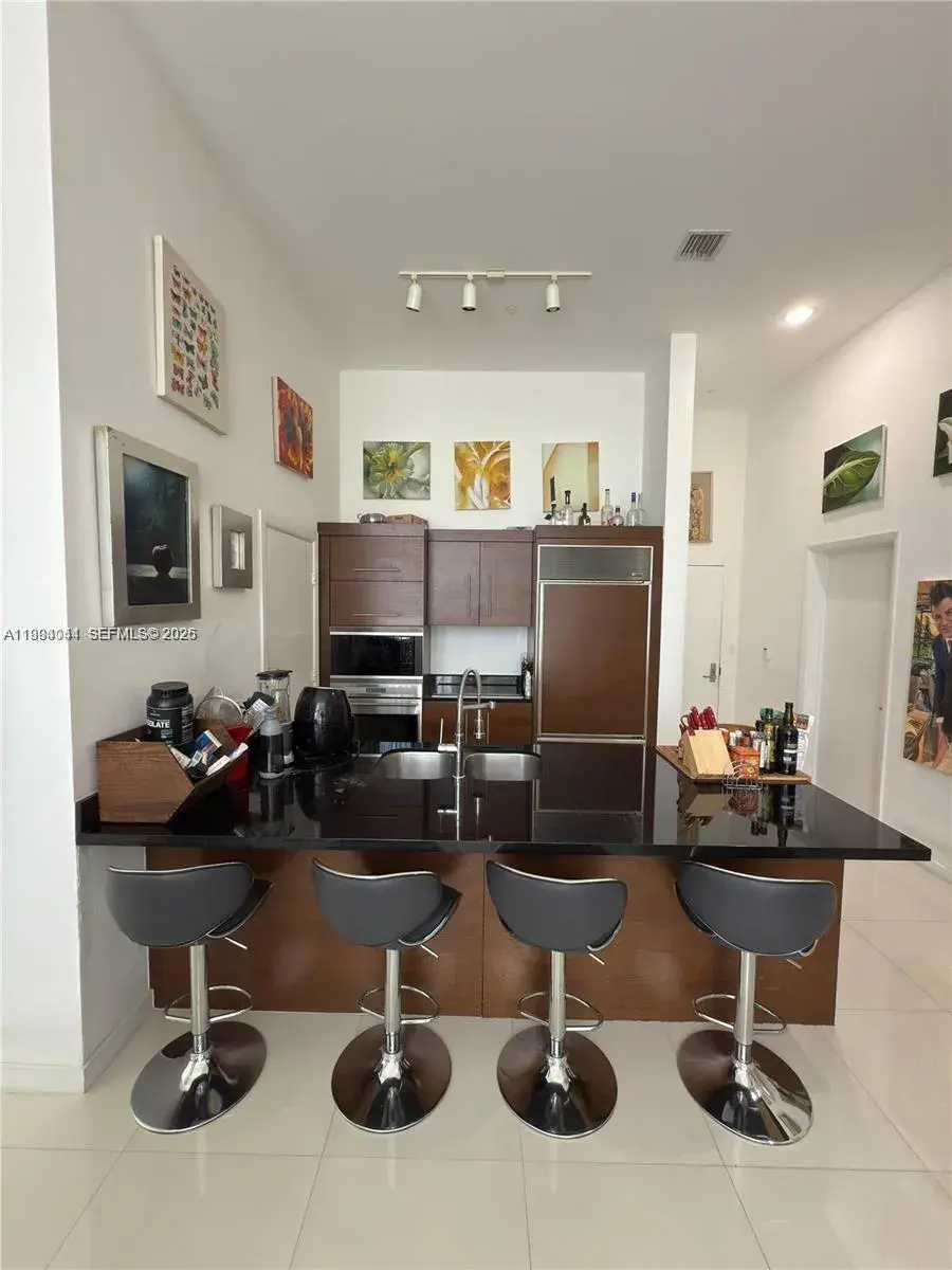 475 Brickell Ave # 2813, Miami FL 33131