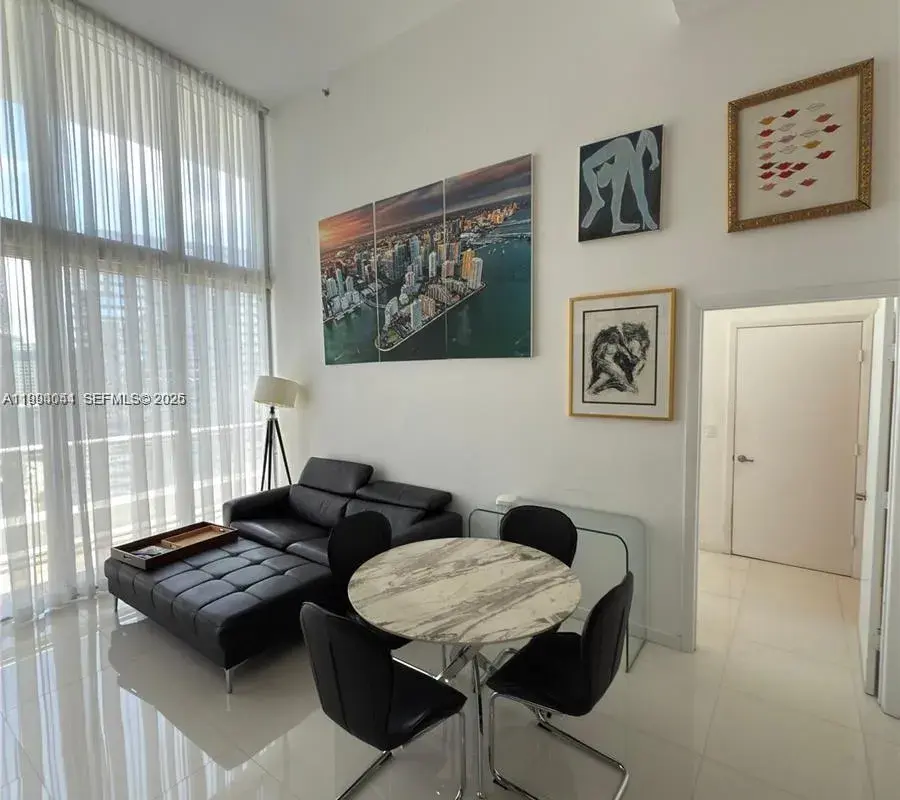 475 Brickell Ave # 2813, Miami FL 33131