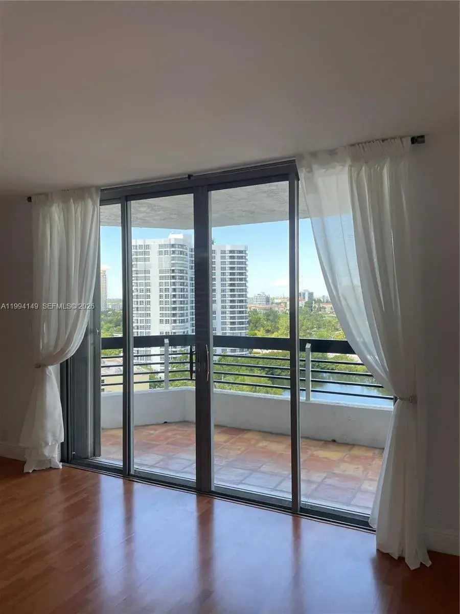 2 bedroom 2 bath Residential Lease for rent at 3530 Mystic Pointe Dr # 1509, Aventura FL 33180