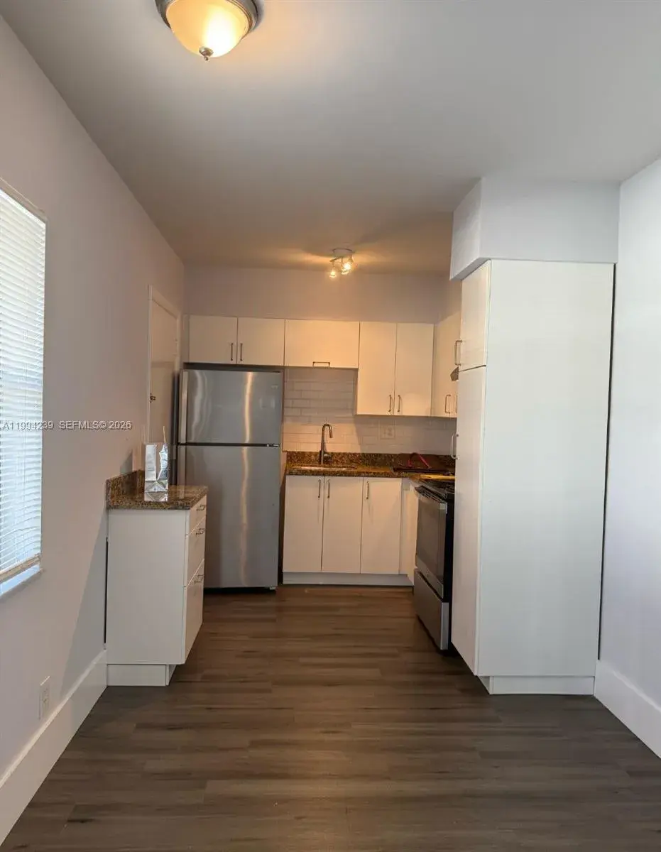1 bedroom 1 bath Residential Lease for rent at 1824 Monroe St # 14, Hollywood FL 33020