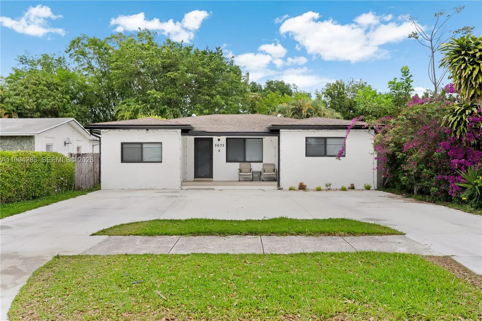 3 bedroom 2 bath Residential for sale at 5635 Pierce St, Hollywood FL 33021