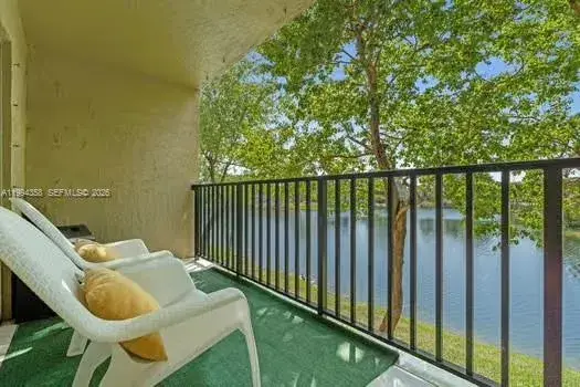 2 bedroom 2 bath Residential for sale at 15430 SW 82nd Ln # 625, Miami FL 33193