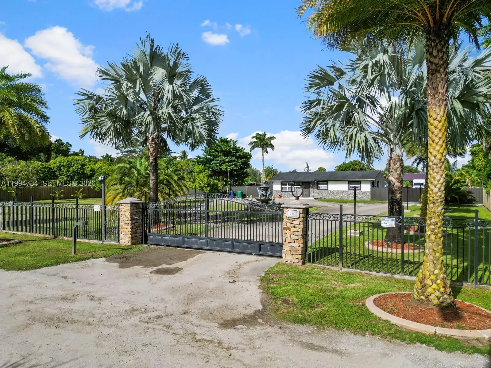 15305 SW 209th Ave, Miami FL 33187