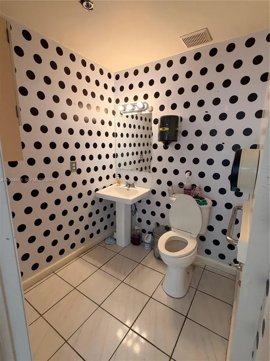 7034 NW 50th St # 2, Miami FL 33166 photo 3