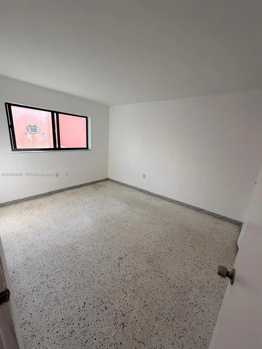 428 SW 5th Ave # 203, Miami FL 33130 photo 4