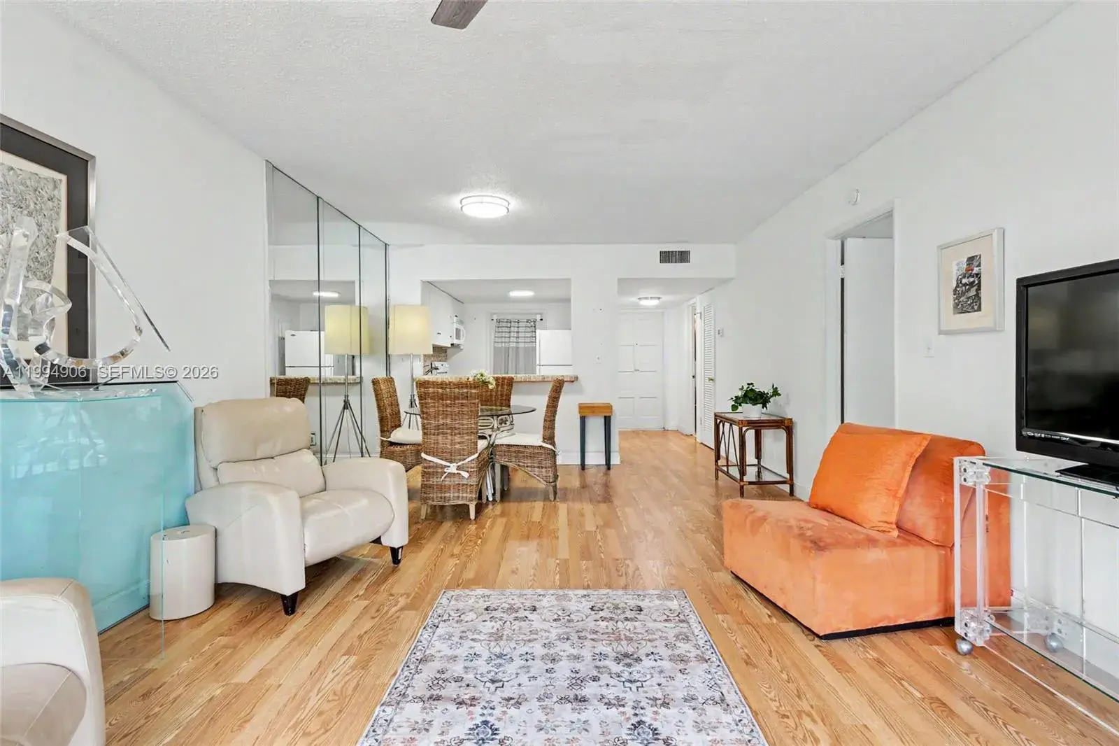 1 bedroom 1 bath Residential for sale at 1000 Hillcrest Ct # 215, Hollywood FL 33021