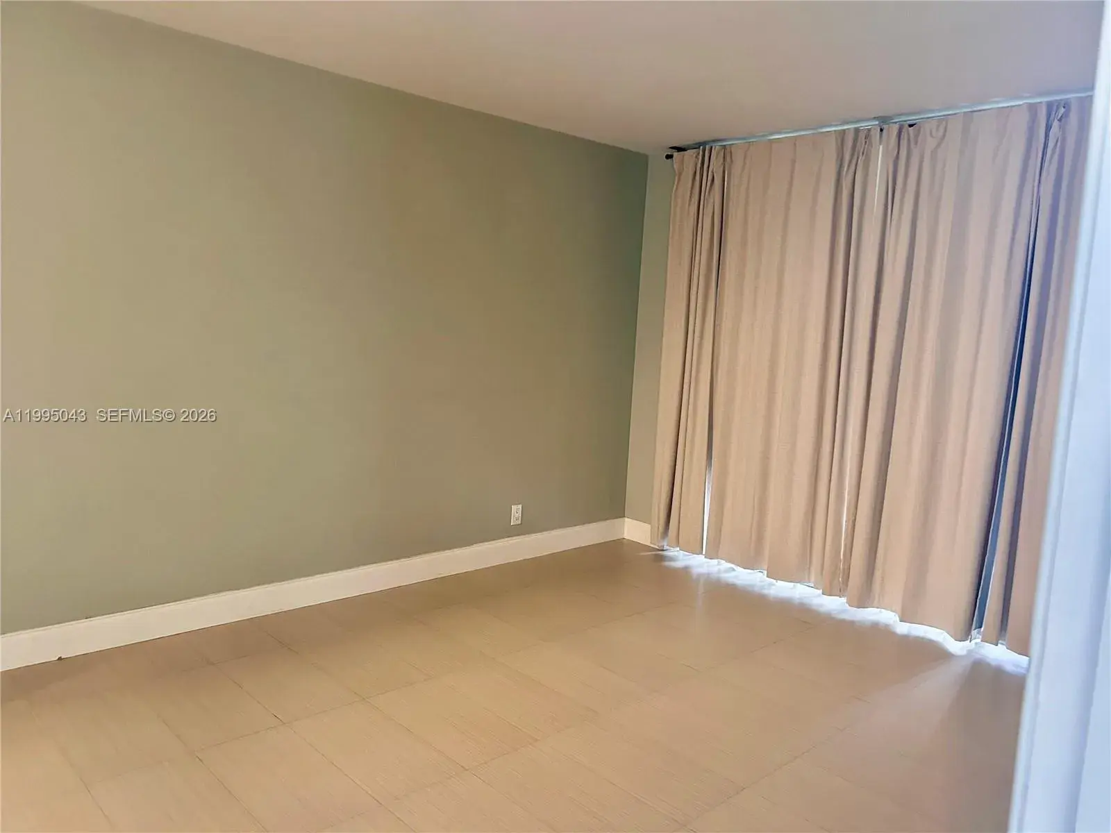 2731 Taft St # 108, Hollywood FL 33020