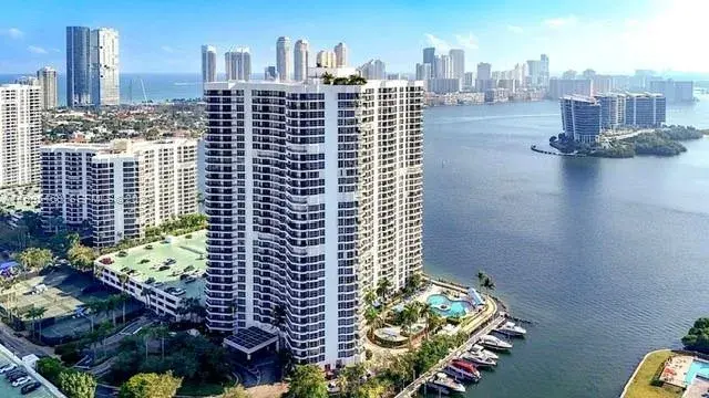 3530 Mystic Pointe Dr # 1711, Aventura FL 33180