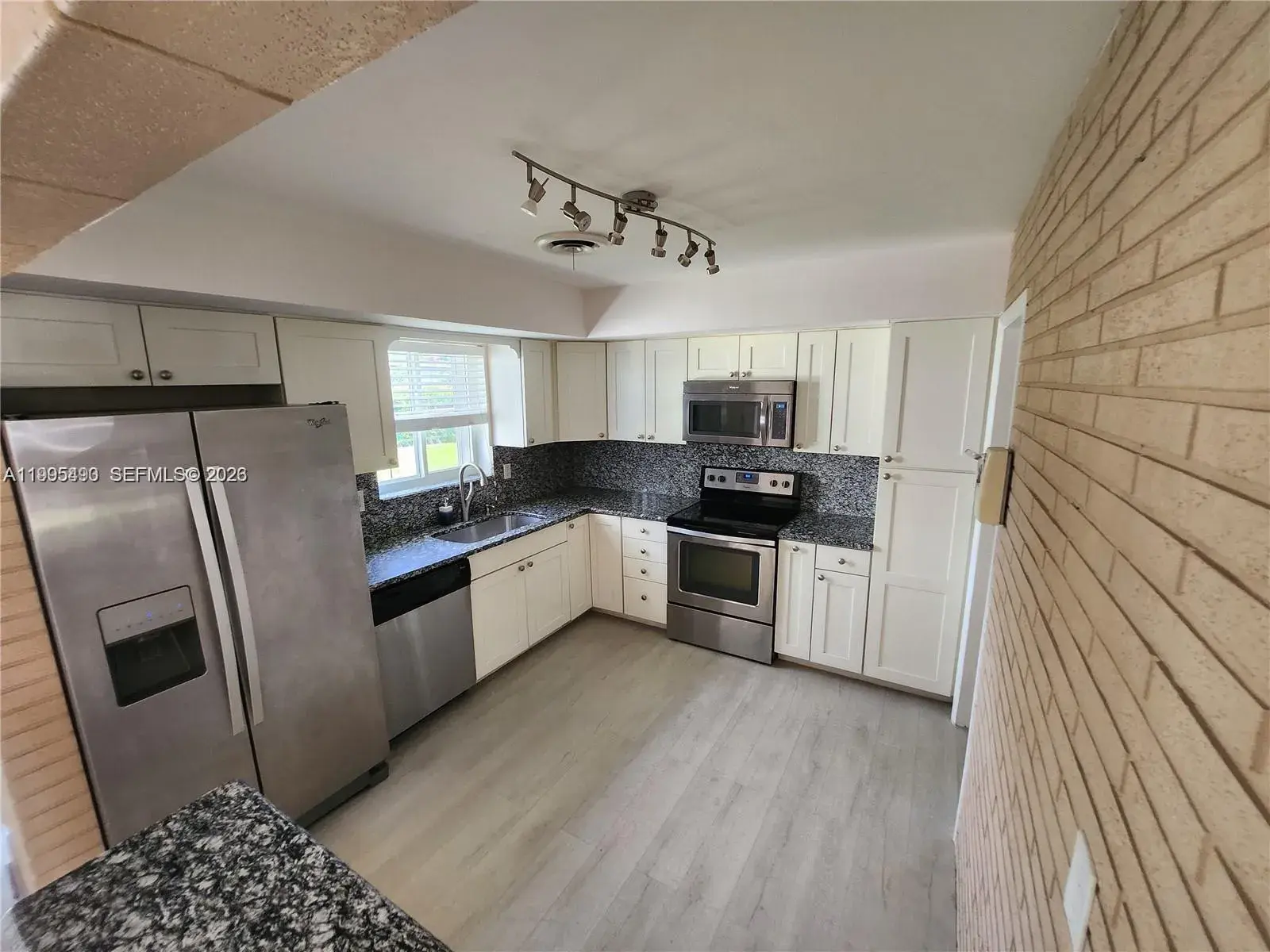 3346 Coolidge St, Hollywood FL 33021