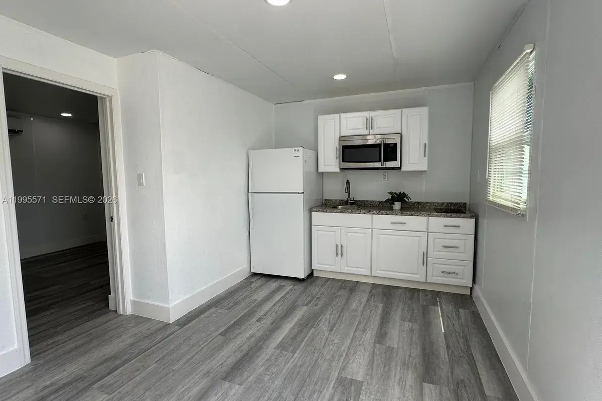 841 N 69th Ave # 2, Hollywood FL 33024
