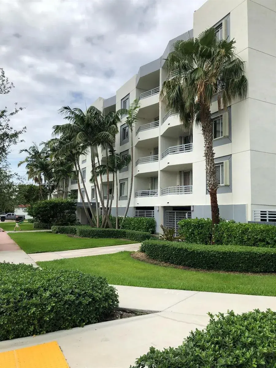 2 bedroom 2 bath for sale at 1401 Bay Rd # 412, Miami Beach FL 33139