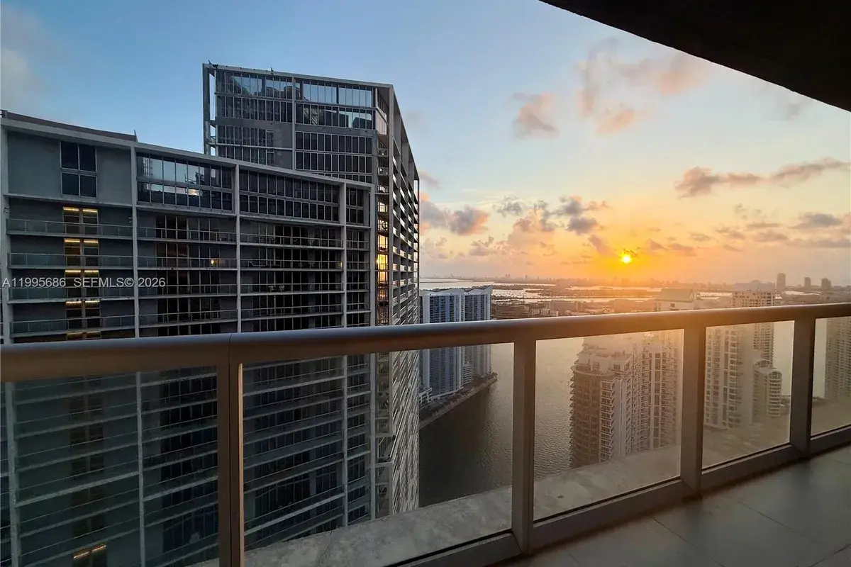 495 Brickell Ave # 5106, Miami FL 33131