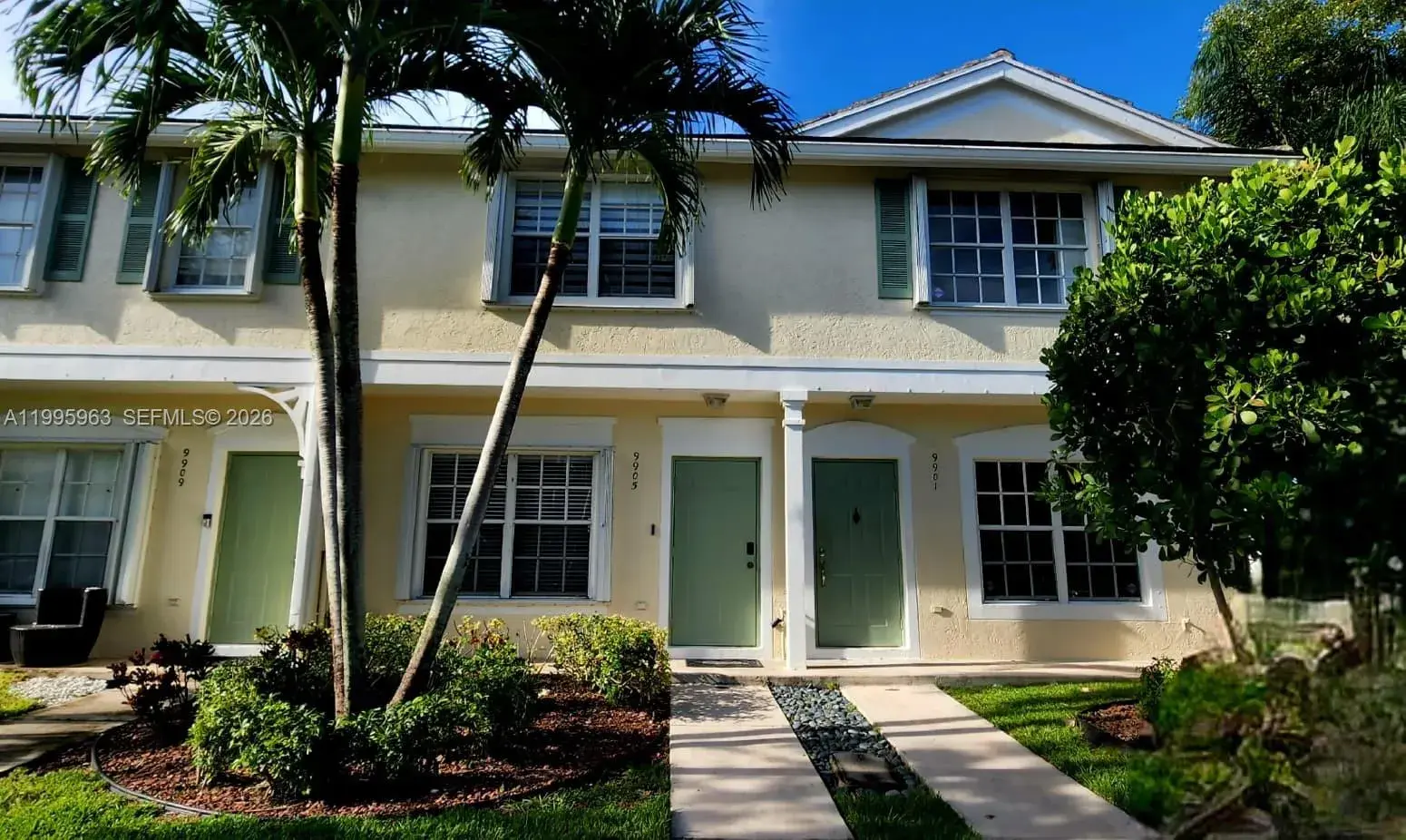9905 NW 57th Mnr, Coral Springs FL 33076