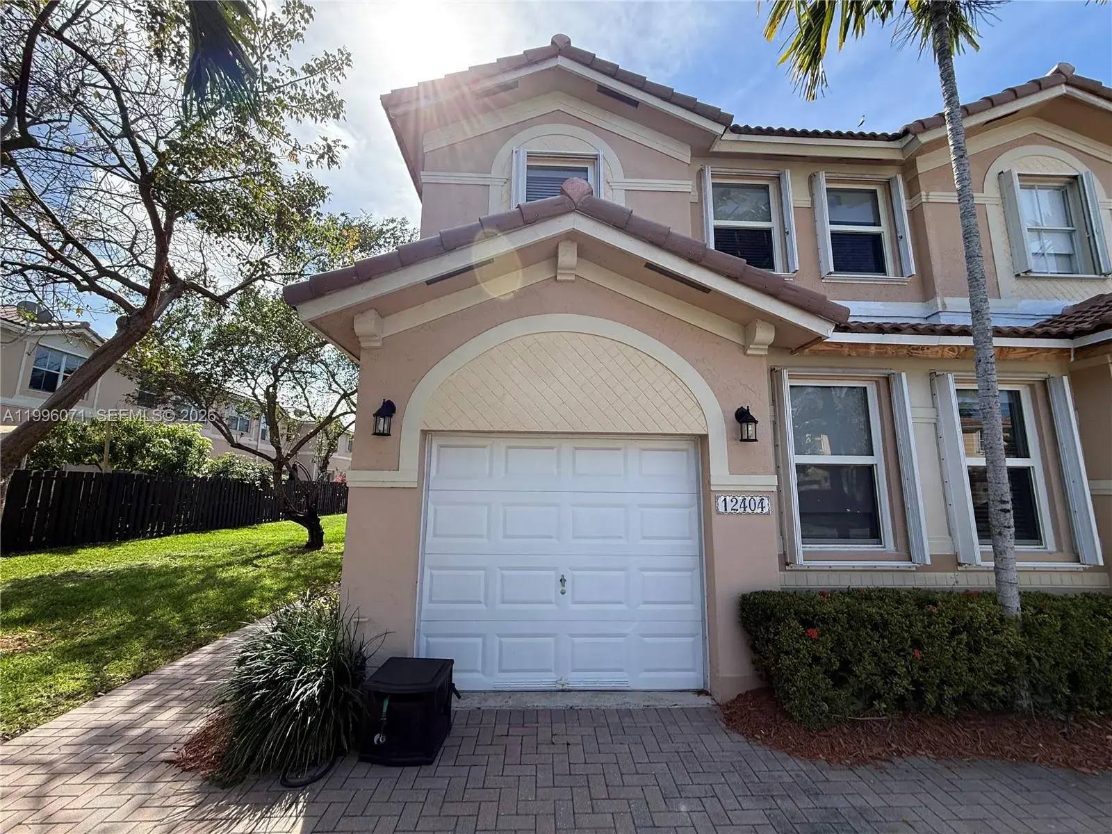3 bedroom 2 bath Residential for sale at 12404 SW 124th Path, Miami FL 33186