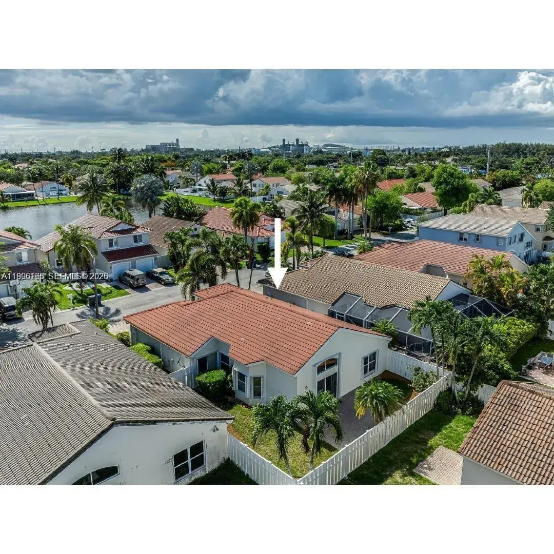 3 bedroom 2 bath Residential Lease for rent at 4938 SW 33rd Way, Hollywood FL 33312