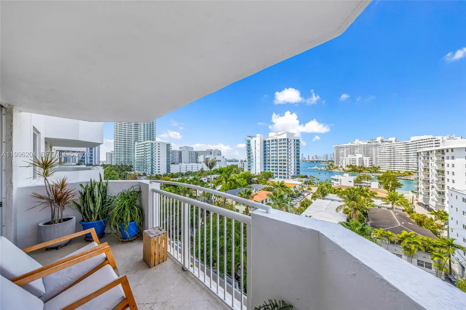 1621 Bay Rd # 802, Miami Beach FL 33139