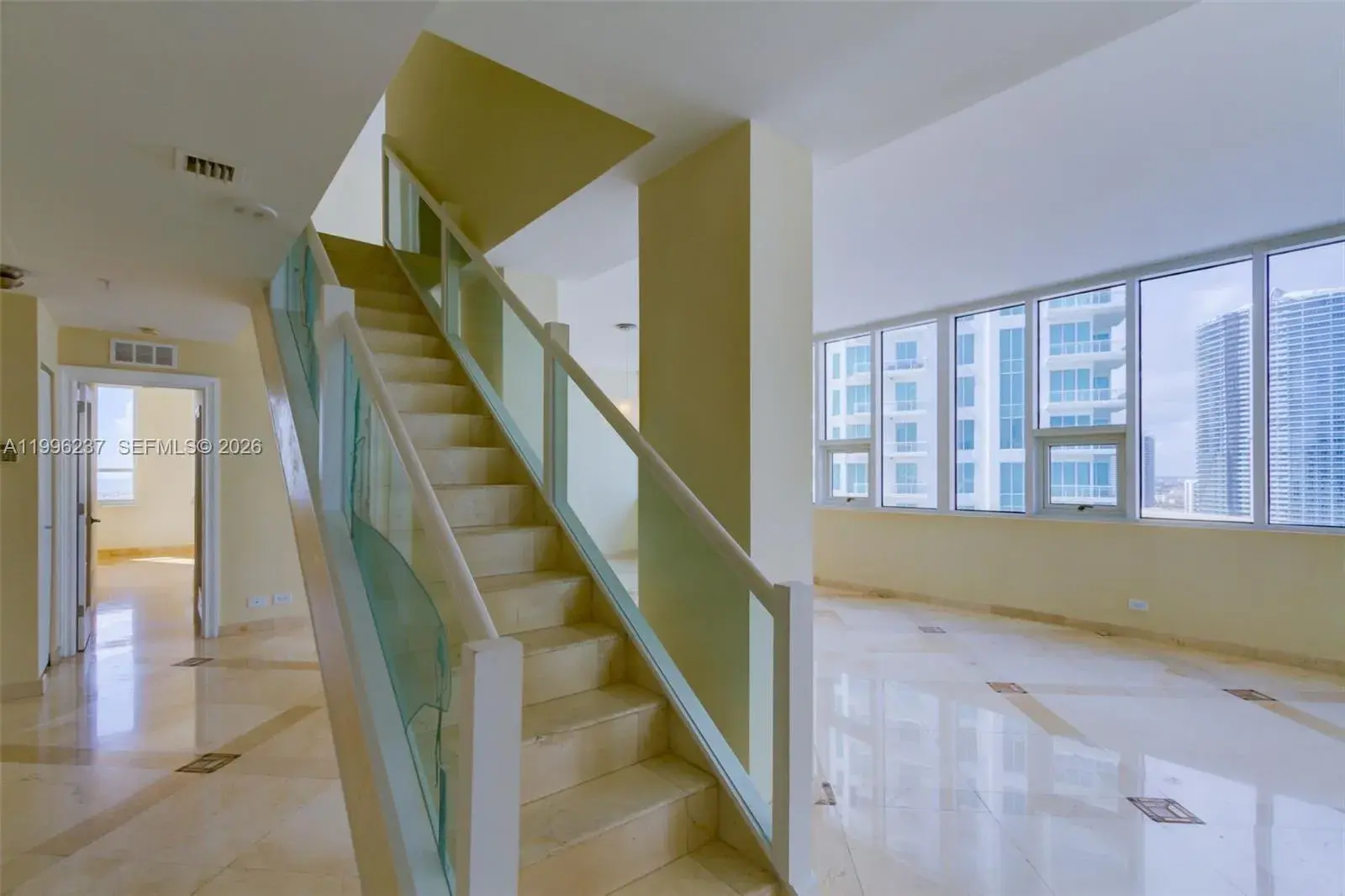 888 Brickell Key Dr, Miami FL 33131