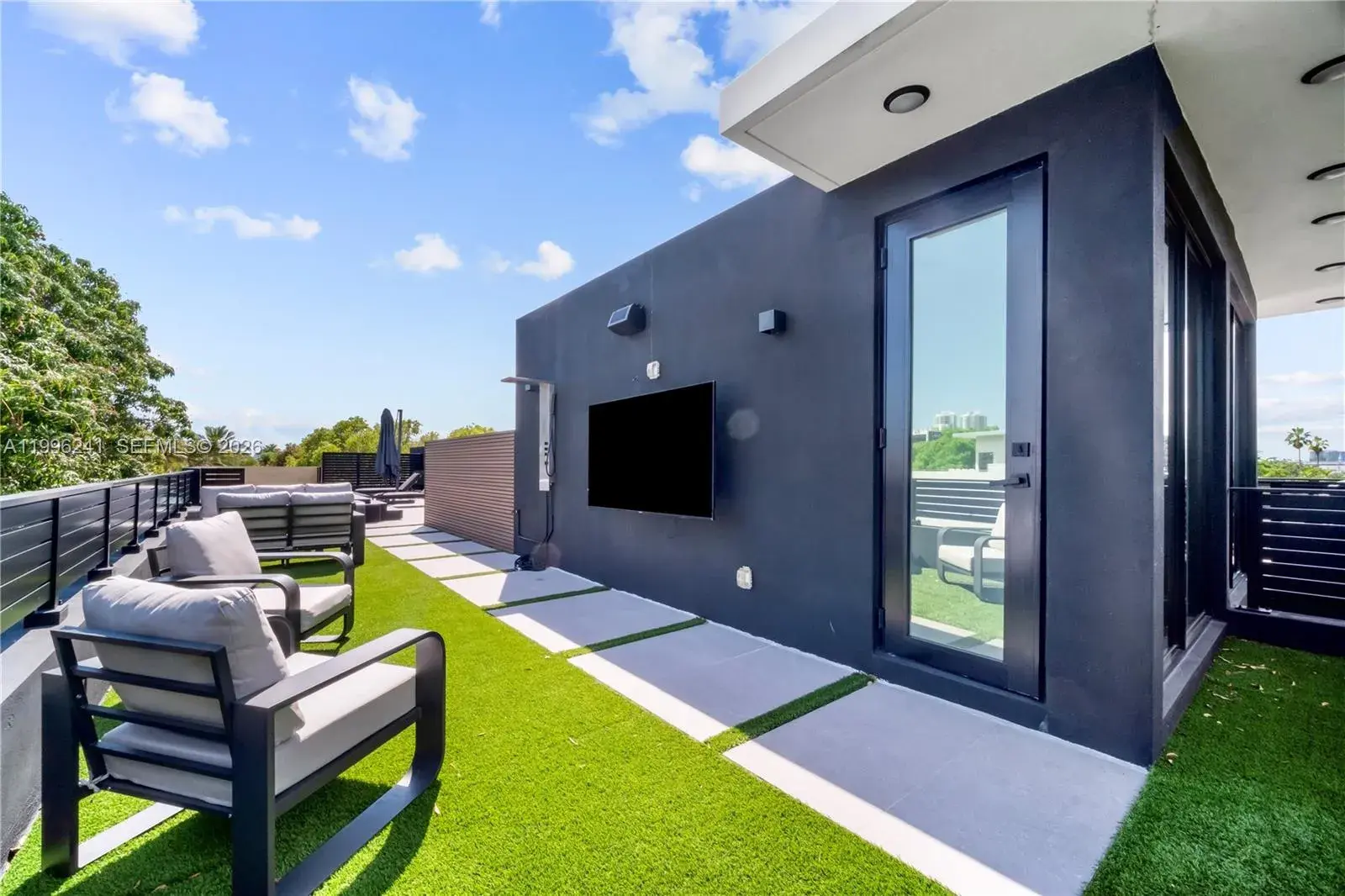 420 SW 15th Rd # 420, Miami FL 33129