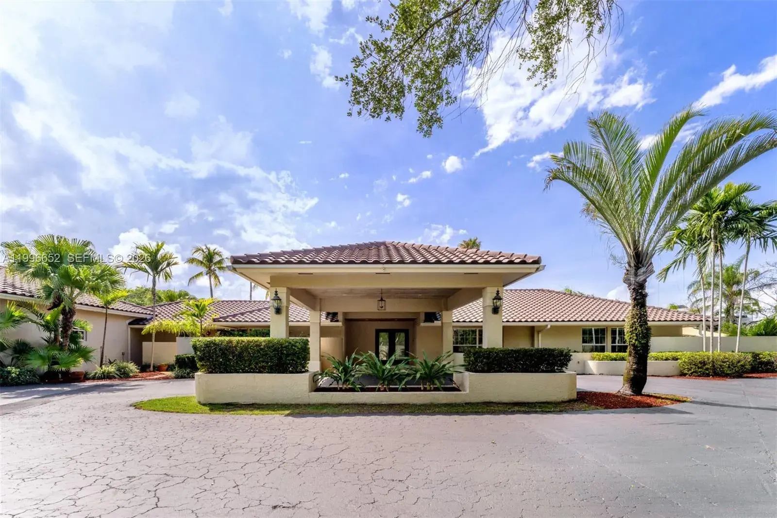 6 bedroom 4 bath Residential for sale at 7201 SW 174th St, Palmetto Bay FL 33157