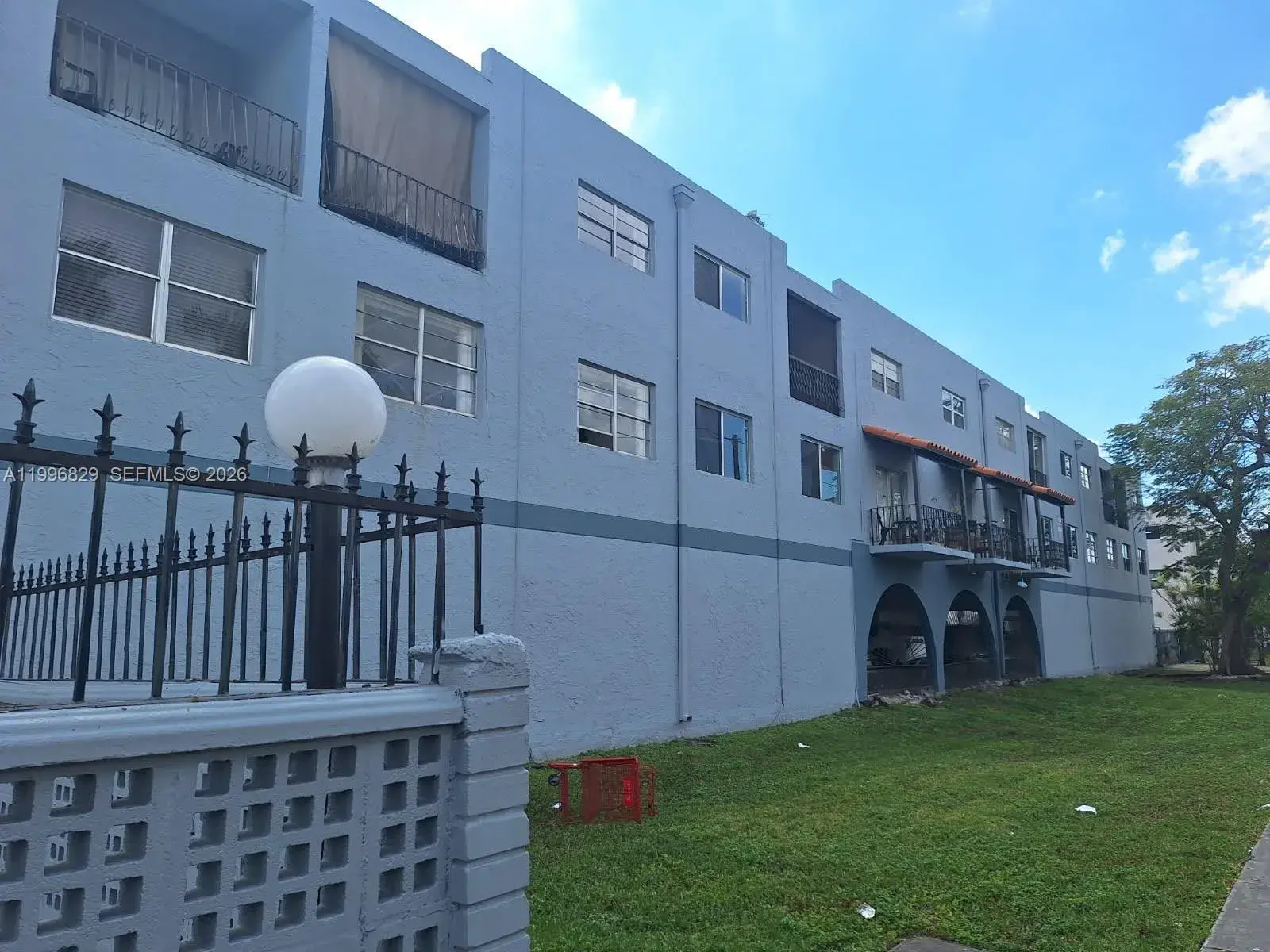 2 bedroom 1 bath Residential for sale at 1300 W 53rd St # 35, Hialeah FL 33012
