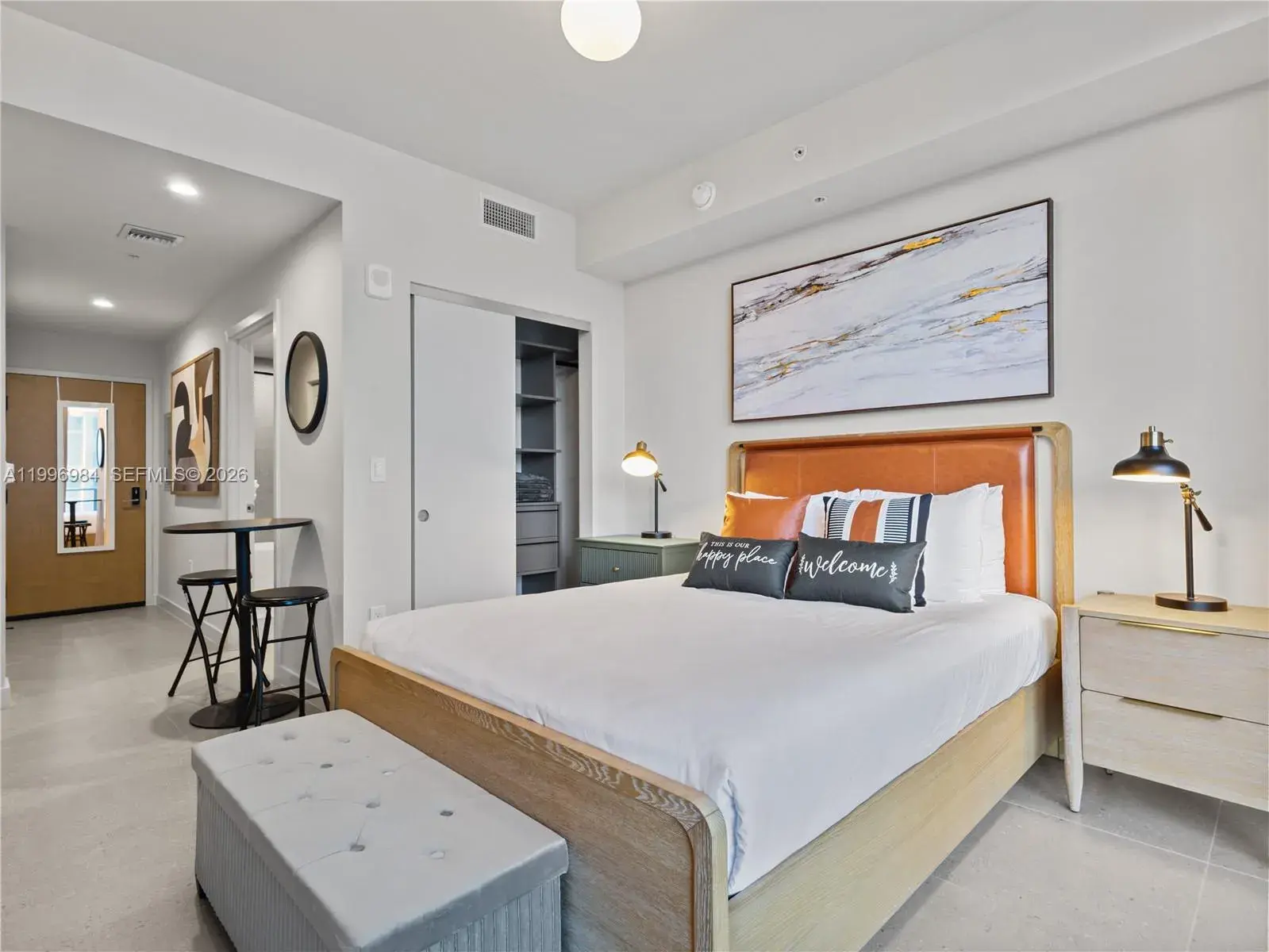 11 NE 6th St # 2102, Miami FL 33132