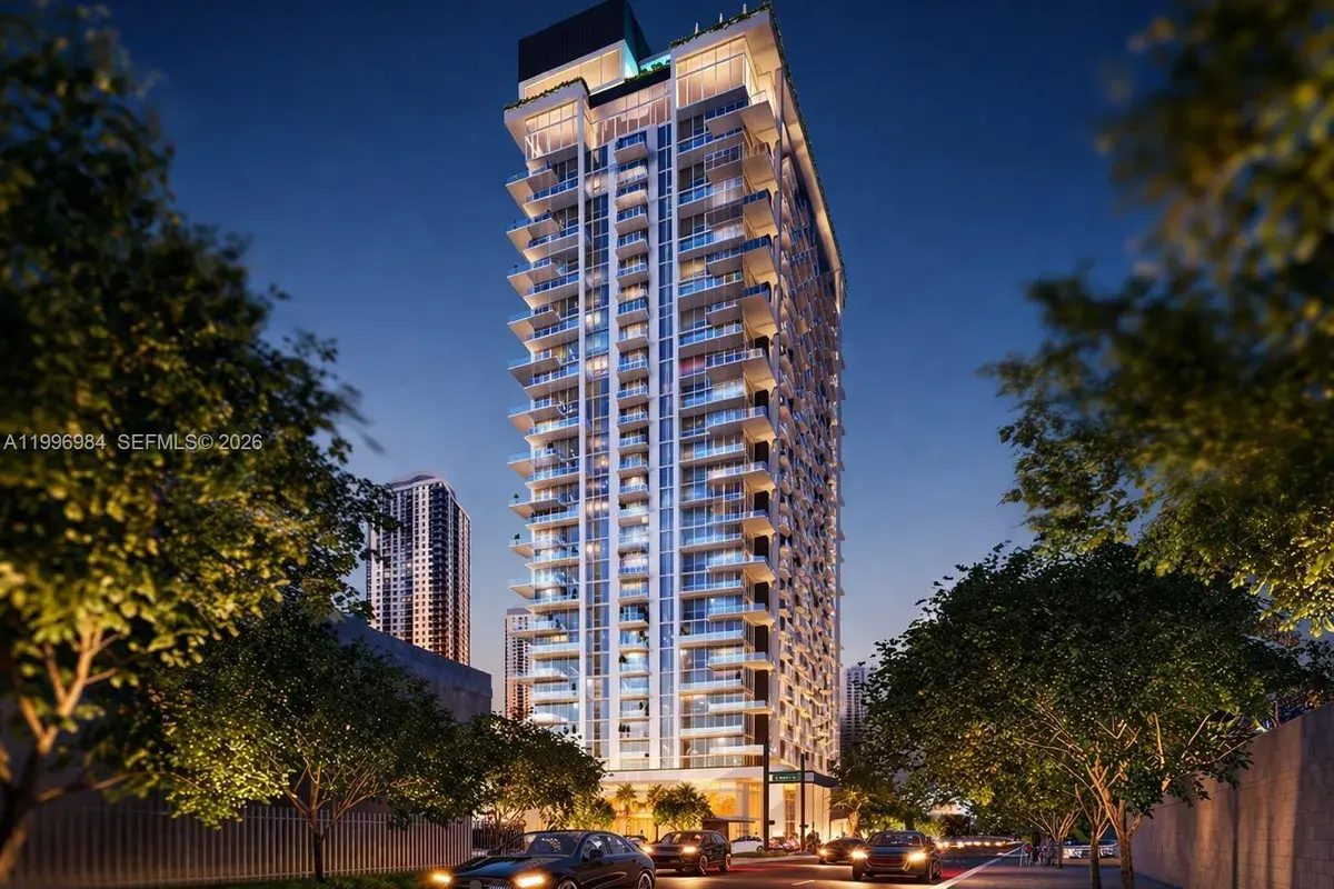11 NE 6th St # 2102, Miami FL 33132