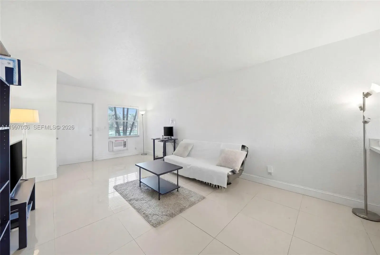 1100 NE 9th Ave # 105, Fort Lauderdale FL 33304