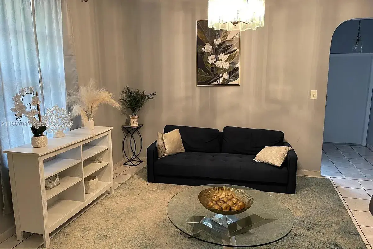 638 SW 15th Ave, Miami FL 33135