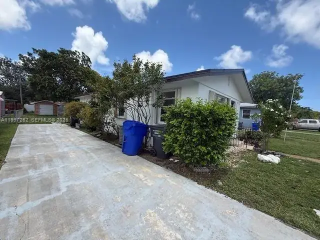 2711 Dewey St # 2711, Hollywood FL 33020