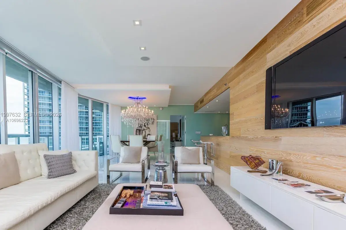 465 Brickell Ave # 2301, Miami FL 33131