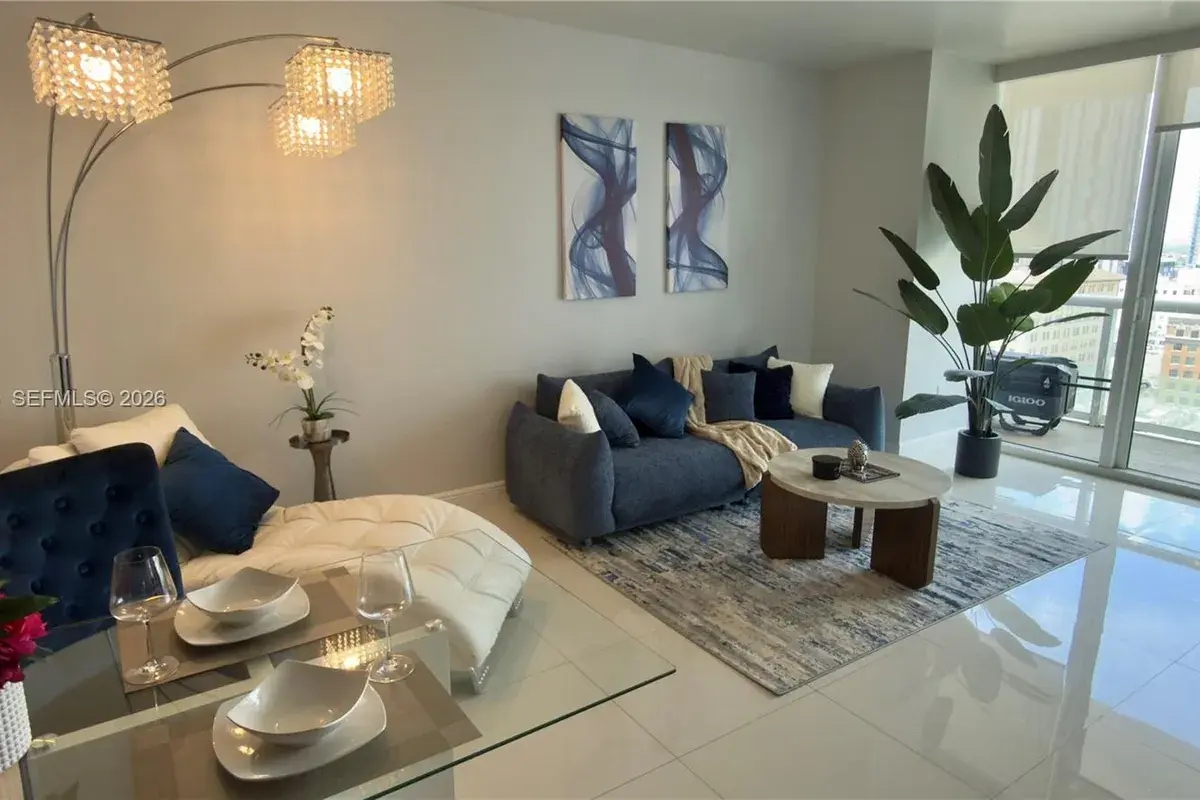 50 Biscayne Blvd # 1907, Miami FL 33132