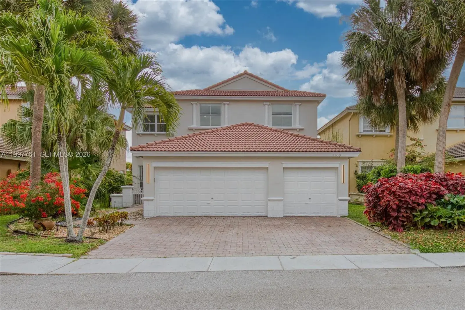 4 bedroom 3 bath Residential for sale at 5363 SW 38th Ave, Hollywood FL 33312