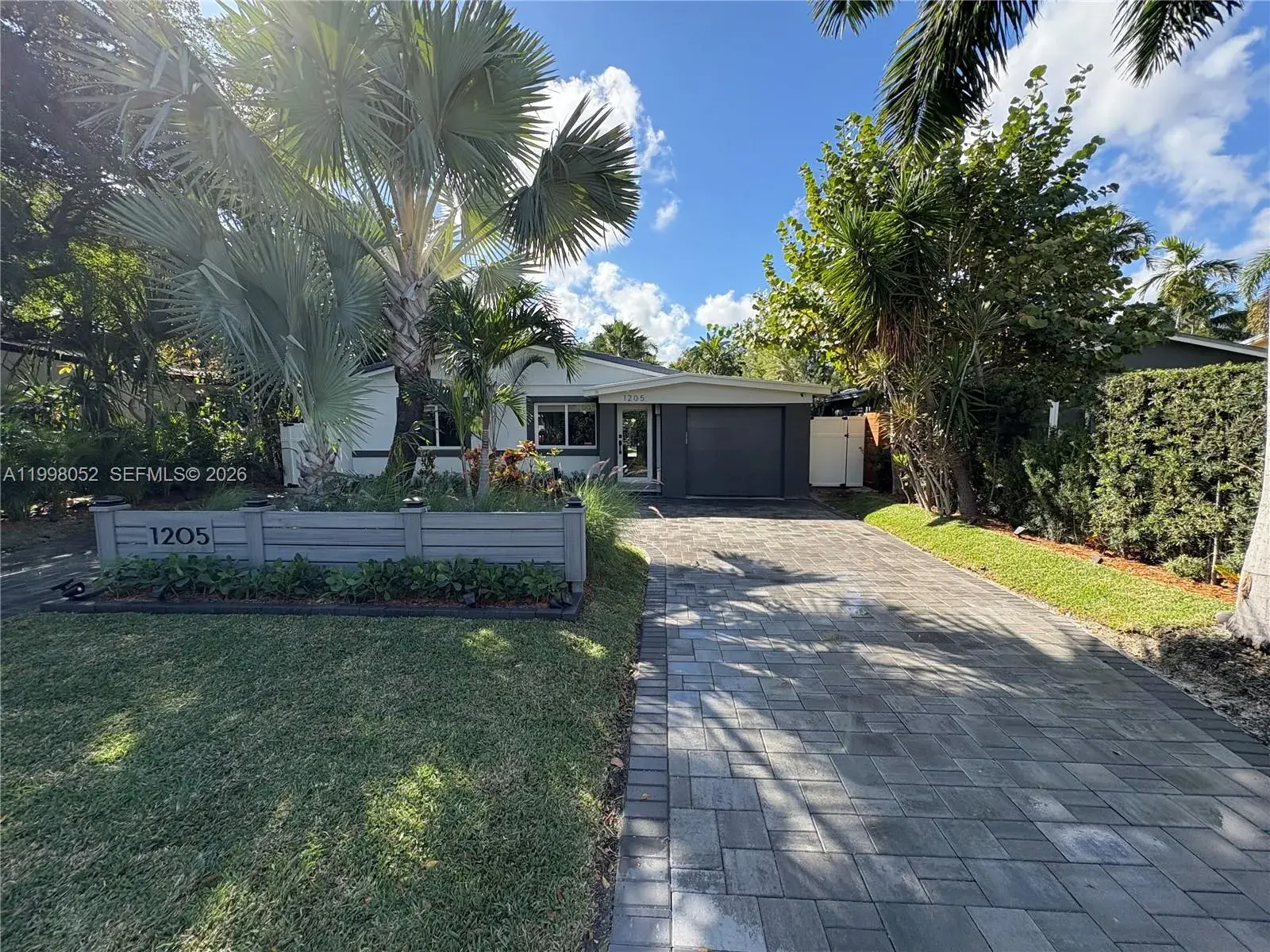 3 bedroom 2 bath Residential for sale at 1205 NE 17th Ter, Fort Lauderdale FL 33304