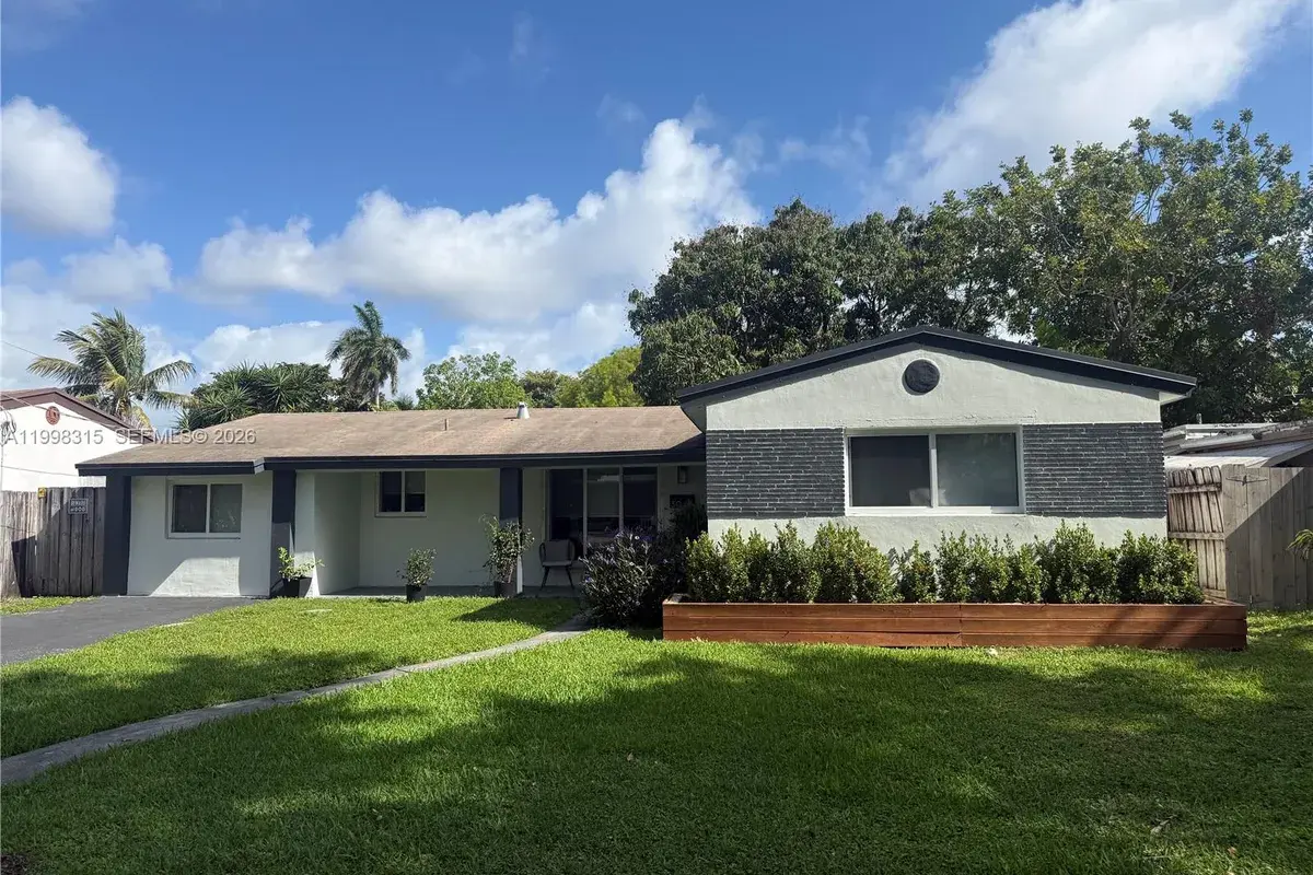 3043 Hayes Street, Hollywood FL 33021