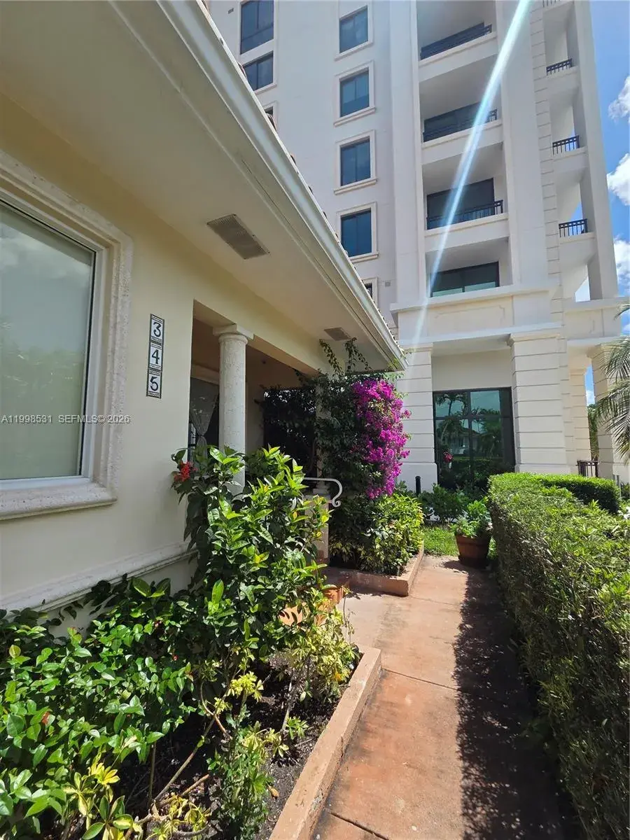 345 Malaga Ave, Coral Gables FL 33134