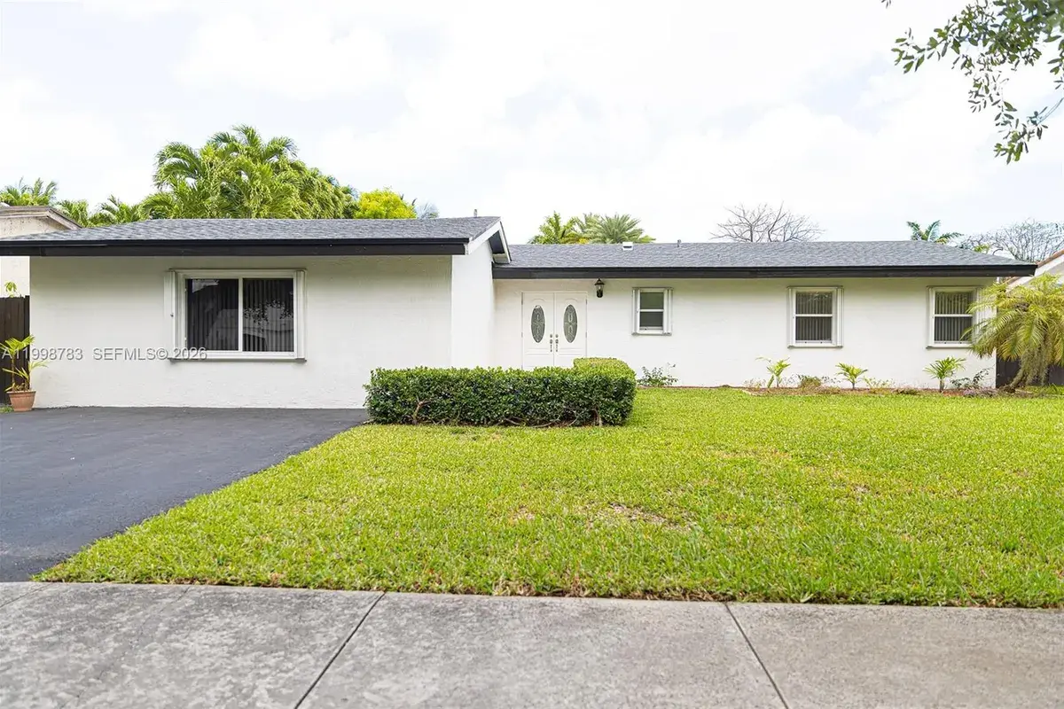 10241 SW 128th Ave, Miami FL 33186