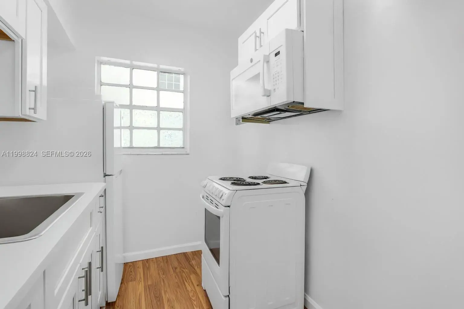 635 8th St # 205, Miami Beach FL 33139 photo 2
