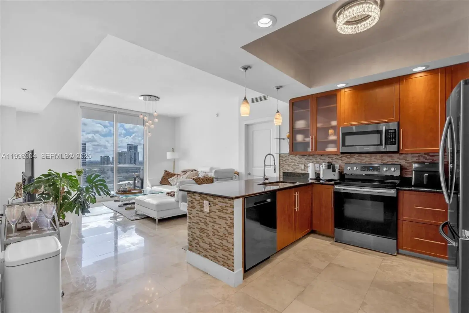 1 bedroom 1 bath Residential Lease for rent at 315 NE 3rd Ave # 1804, Fort Lauderdale FL 33301