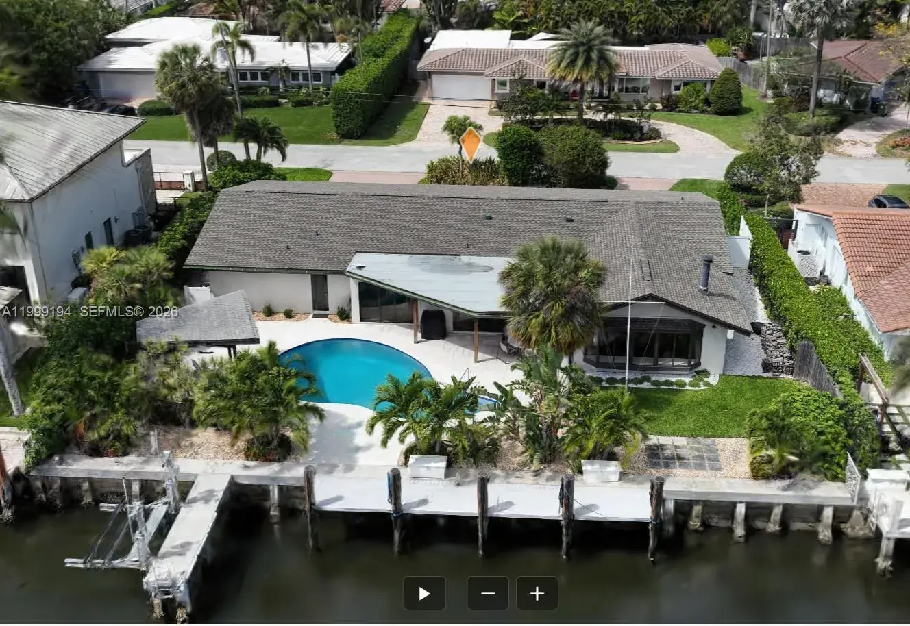 2832 NE 26th St, Fort Lauderdale FL 33305