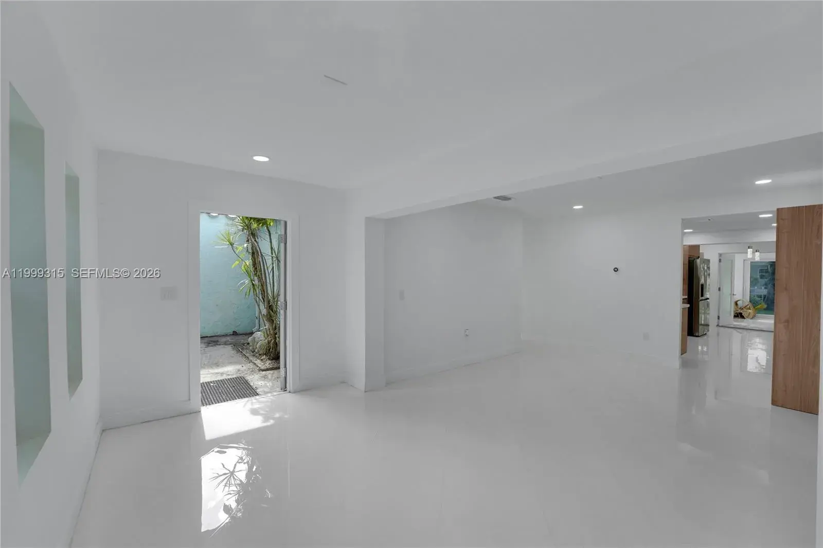1137 SW 8th Ave, Fort Lauderdale FL 33315