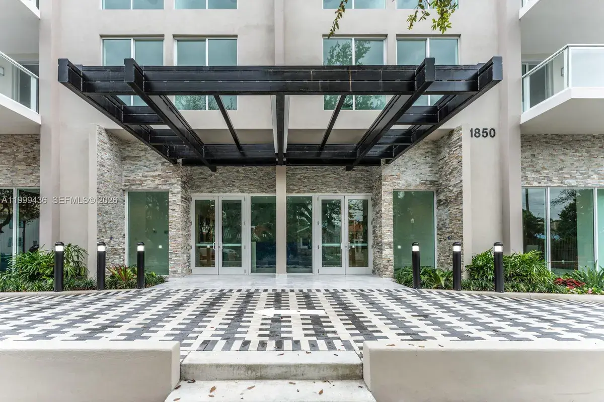 1850 Monroe St # 409, Hollywood FL 33020