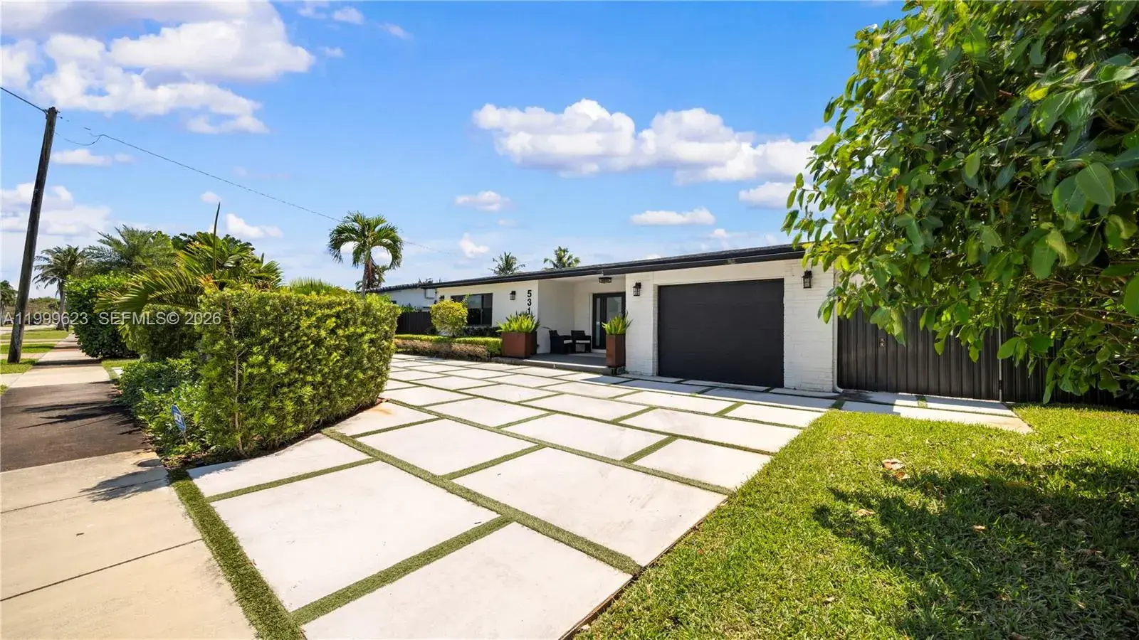 5316 Jackson St, Hollywood FL 33021
