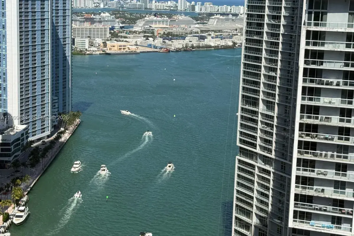 77 SE 5TH Street # 4214, Miami FL 33131