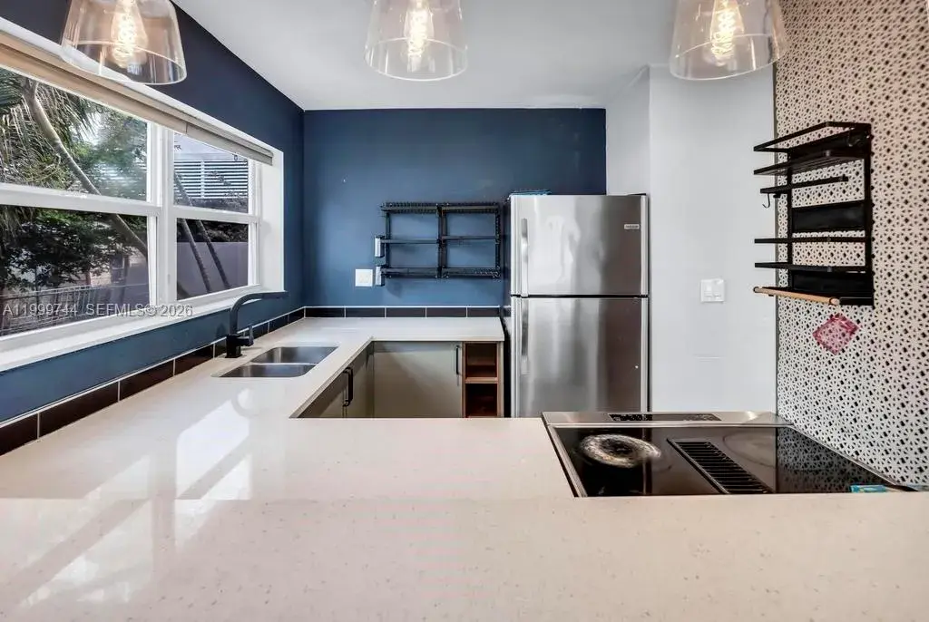 517 S 19th Ave # 517, Hollywood FL 33020