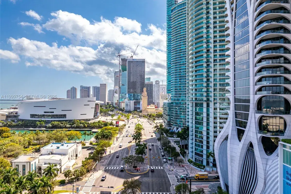 1000 Biscayne Blvd # 1201, Miami FL 33132